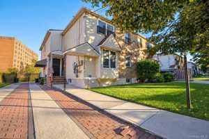 featured image of 16504 Sayres Ave #2R