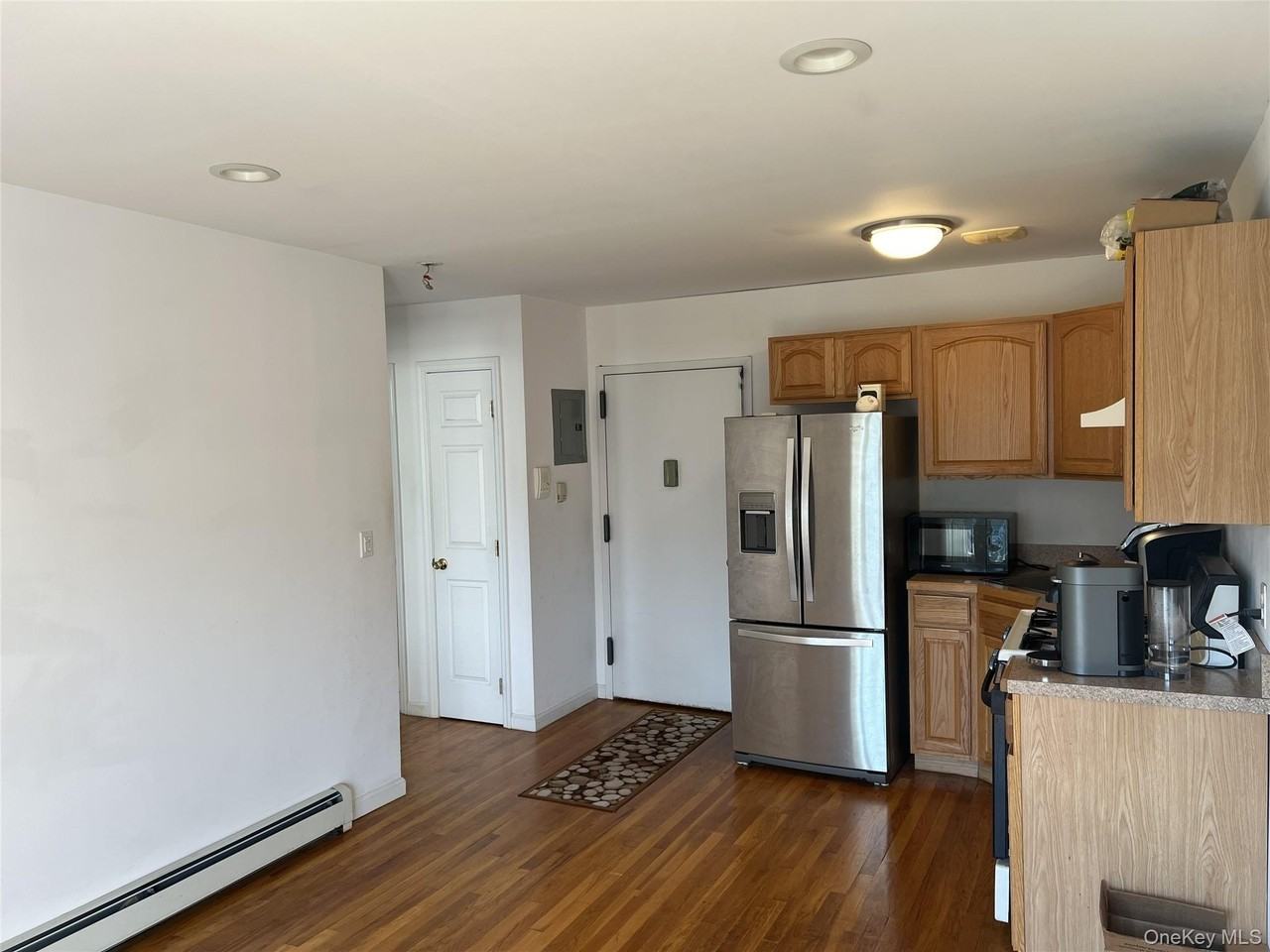 4325 215th St #2F - Photo 7 of 9