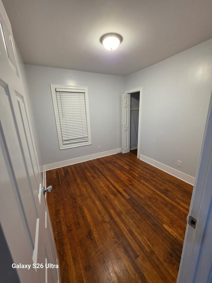 105 Thompson St #1 - Photo 5 of 8