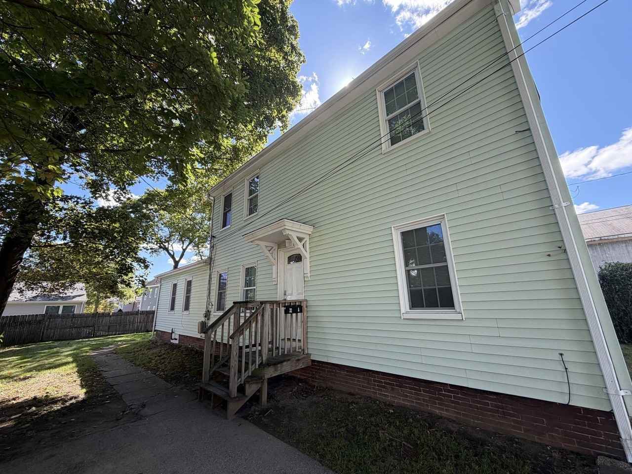 32 Broad St #A - Photo 2 of 26