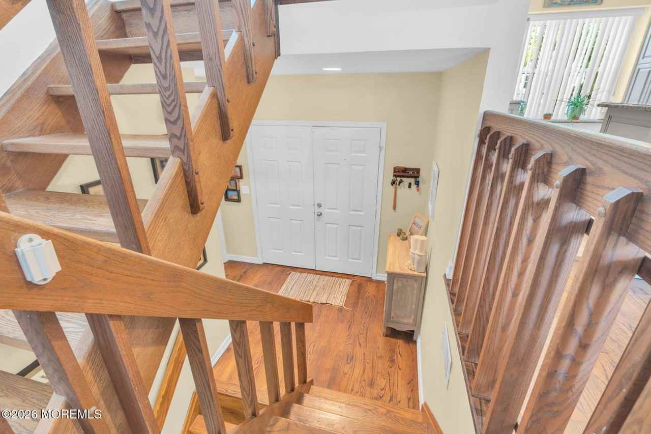 110 Sea Spray Ln - Photo 2 of 49