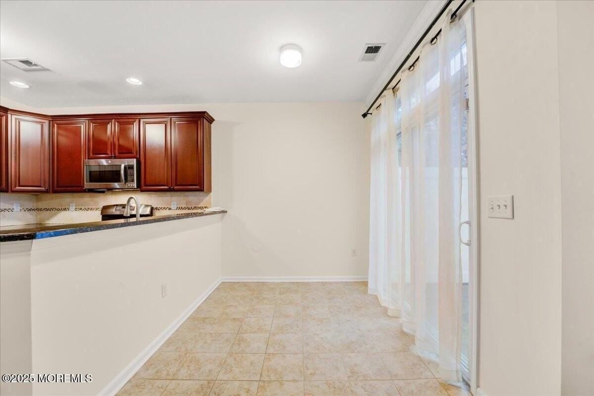 28 Santa Rosa Ln - Photo 6 of 26