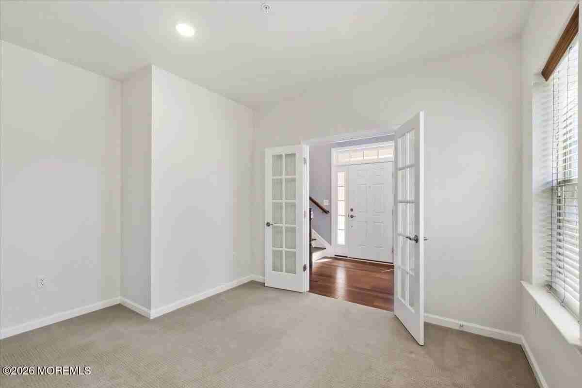 17 Cortland Ct - Photo 5 of 29