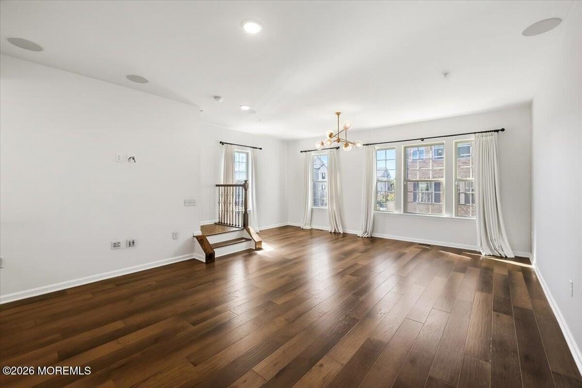 17 Cortland Ct - Photo 6 of 29