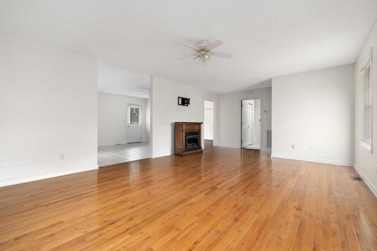 311 S Cedar Ave #1 - Photo 3 of 20