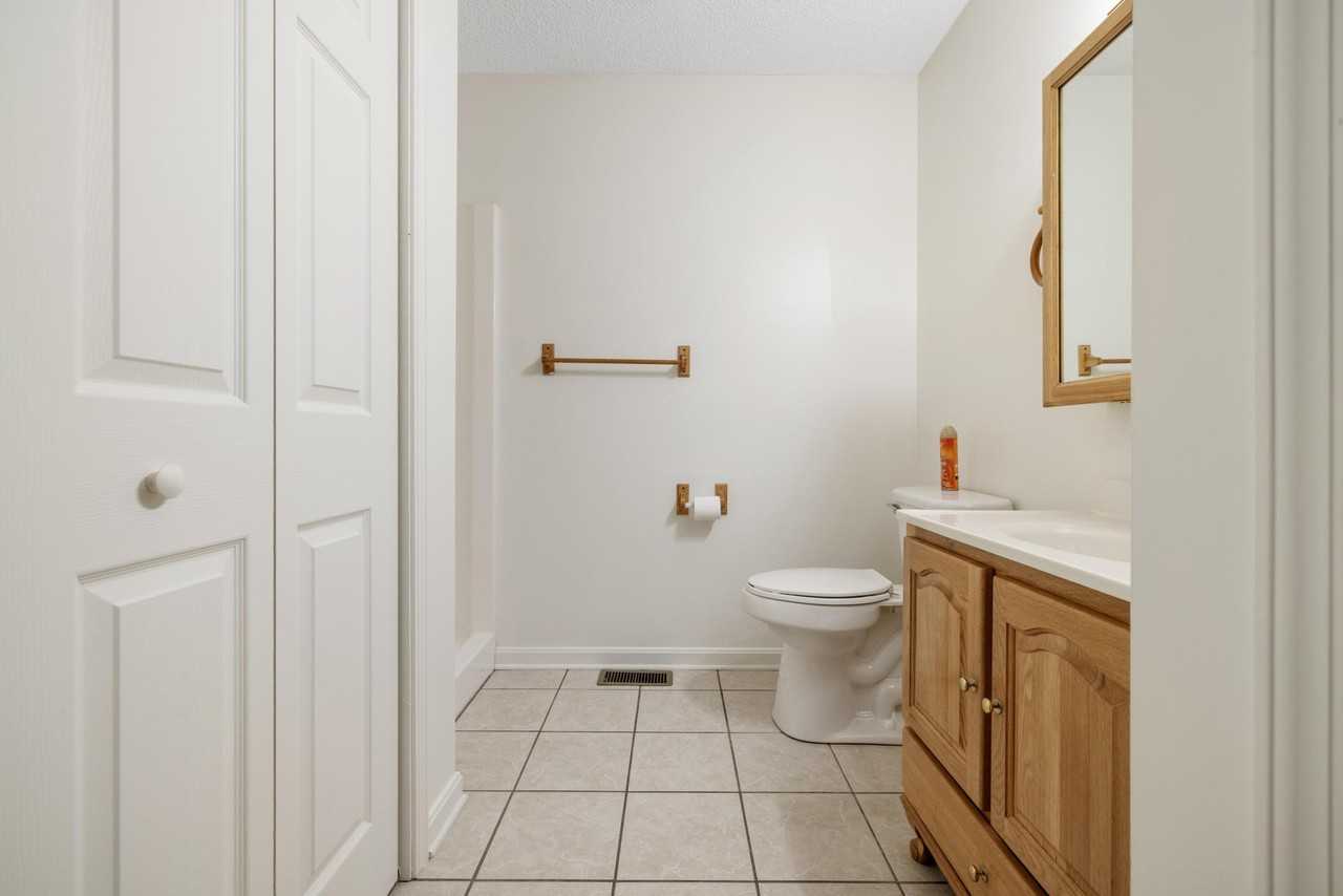 311 S Cedar Ave #1 - Photo 5 of 20