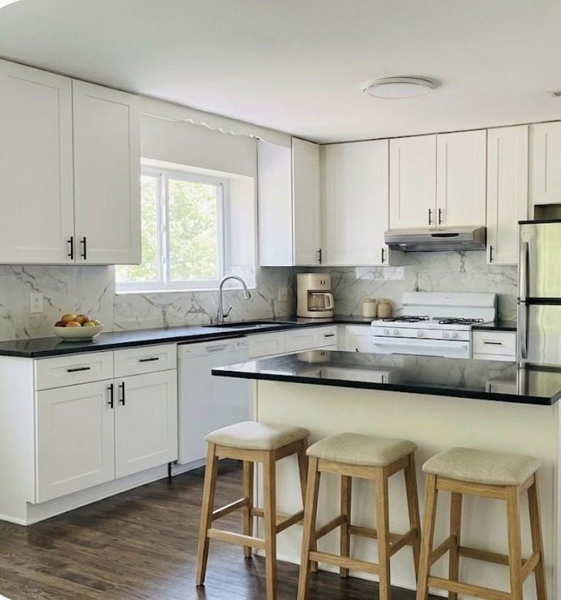 8638 Trumbull Ave #2 - Photo 4 of 22
