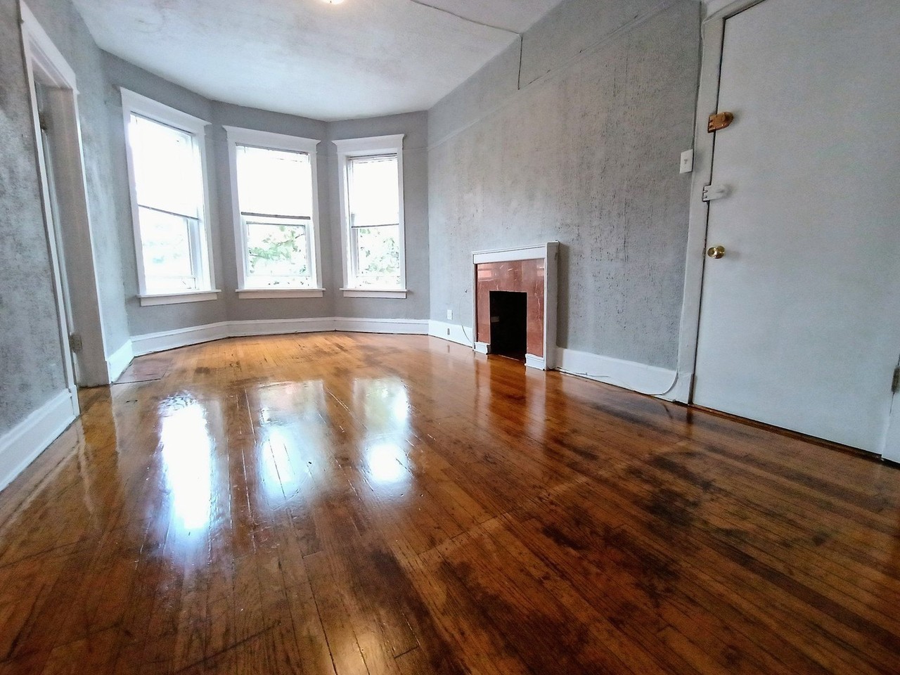 3516 N Broadway St #2 - Photo 2 of 16