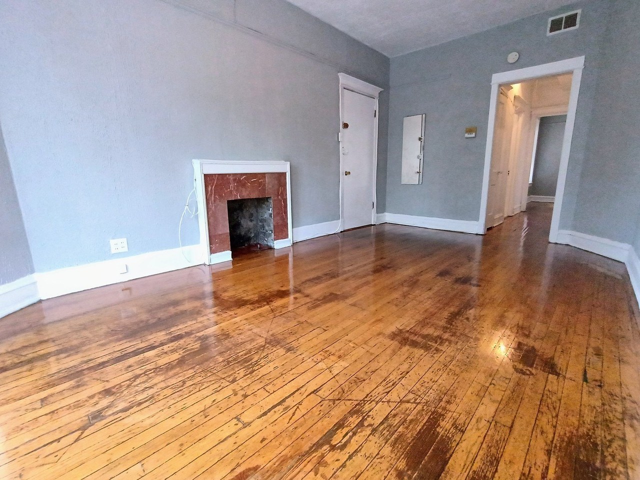 3516 N Broadway St #2 - Photo 3 of 16