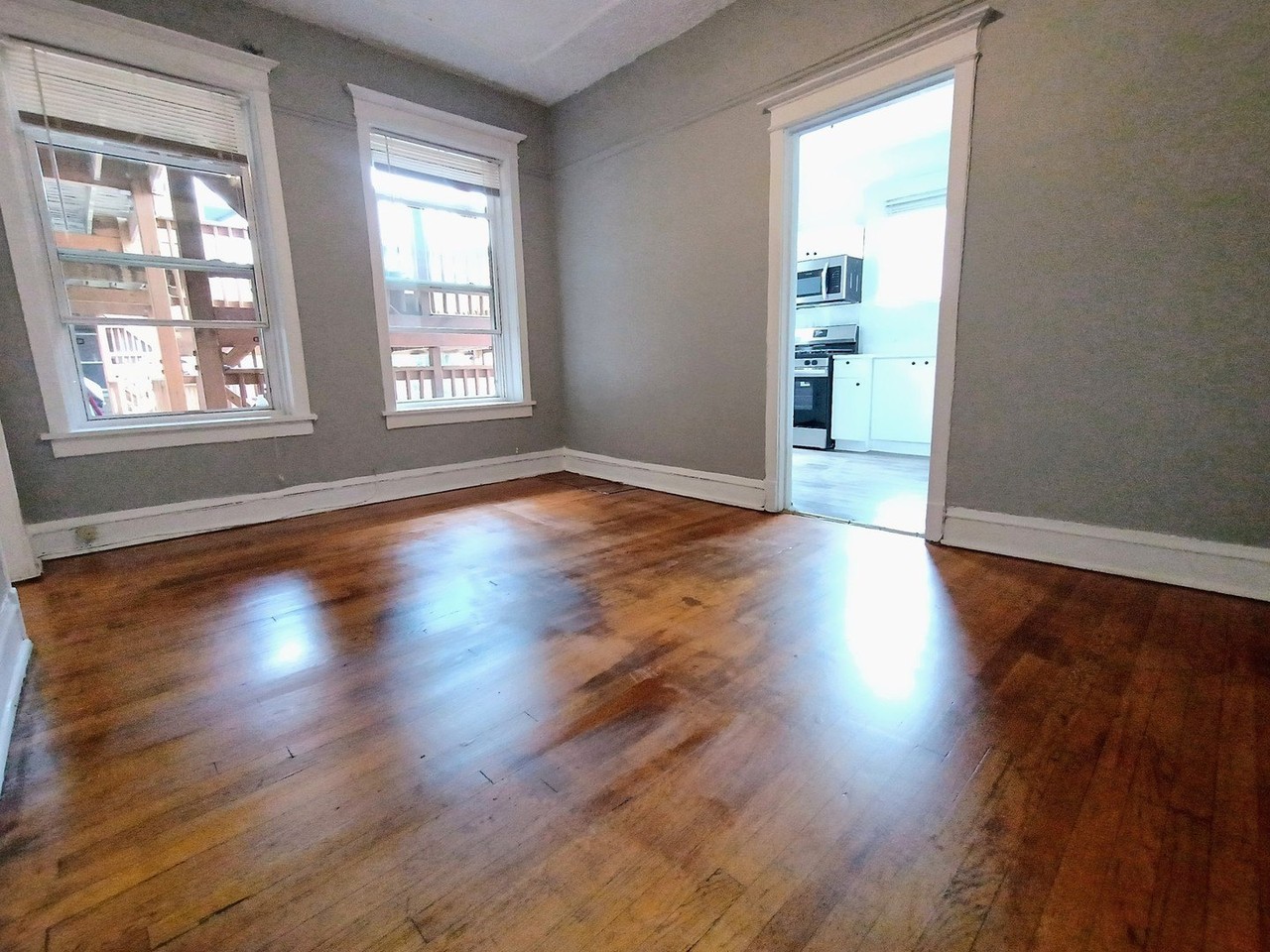 3516 N Broadway St #2 - Photo 5 of 16