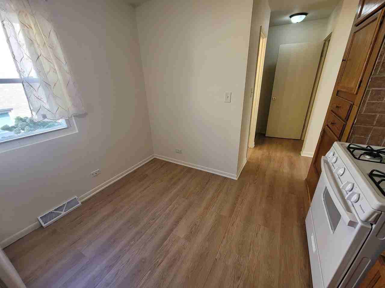 8950 Skokie Blvd #B - Photo 6 of 17