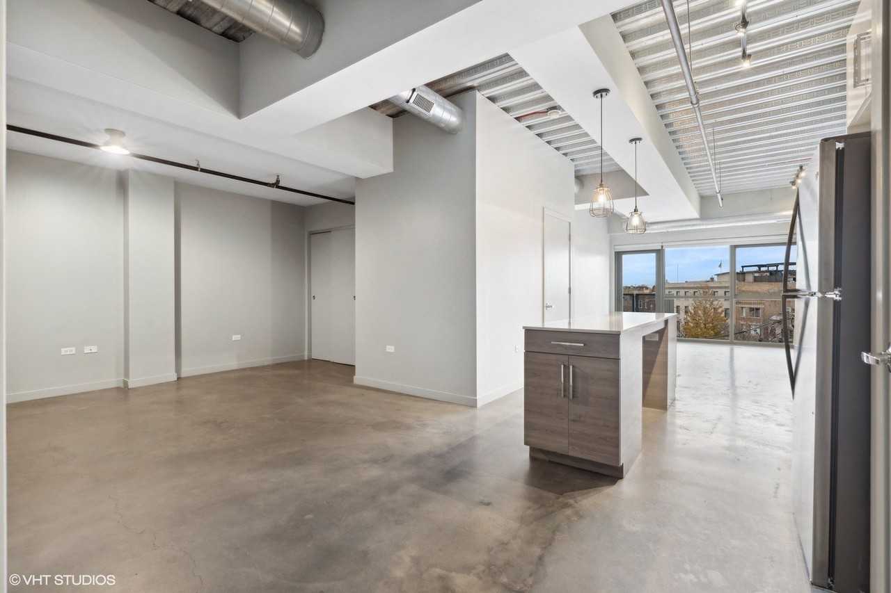 1241 N Milwaukee Ave #605 - Photo 2 of 12
