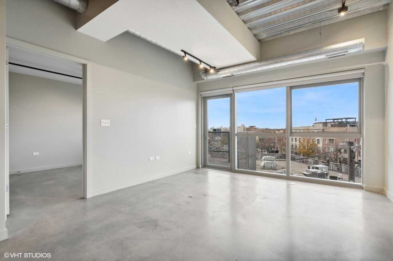 1241 N Milwaukee Ave #605 - Photo 3 of 12