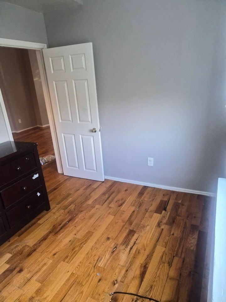 6315 S Eberhart Ave #2 - Photo 2 of 7