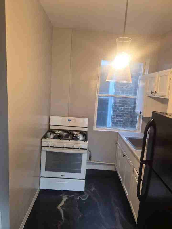 6315 S Eberhart Ave #2 - Photo 6 of 7