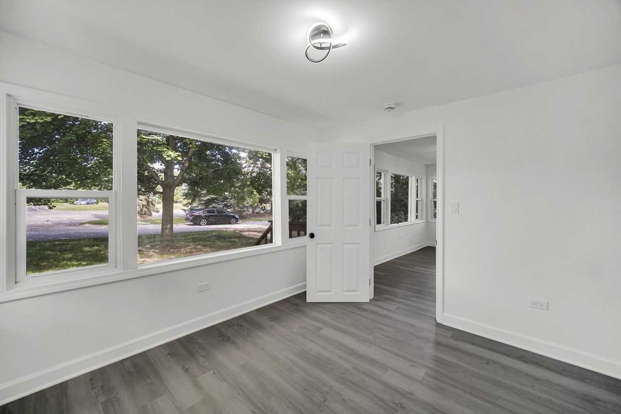 34904 N Carvis Dr - Photo 6 of 22