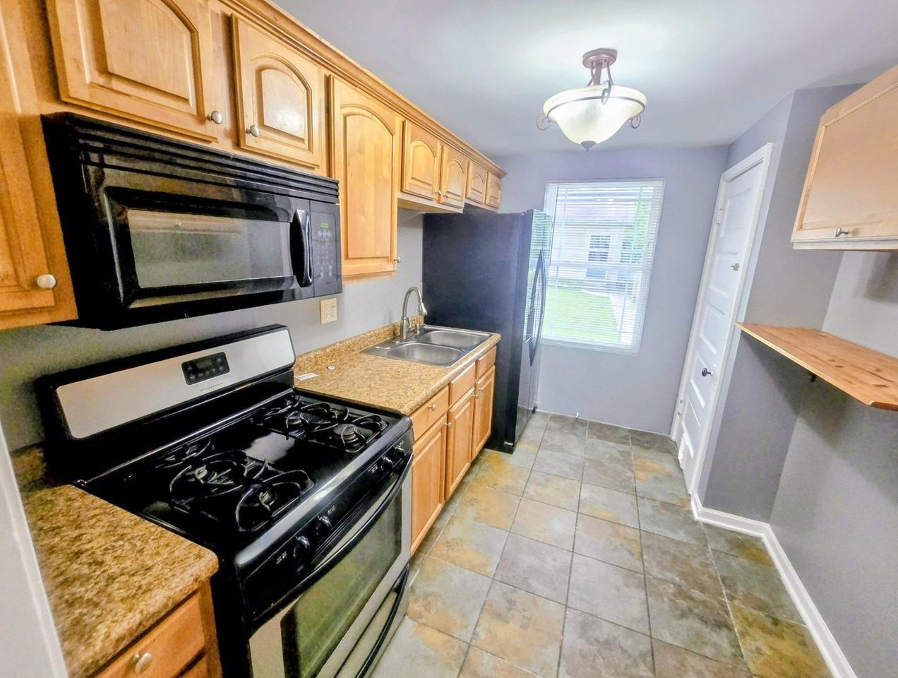 1640 N Prairie Ave #0 - Photo 4 of 20