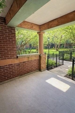 1351 W Altgeld St #1J - Photo 4 of 37