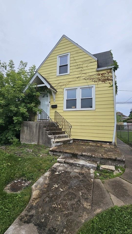 3244 N Osceola Ave - Photo 2 of 8
