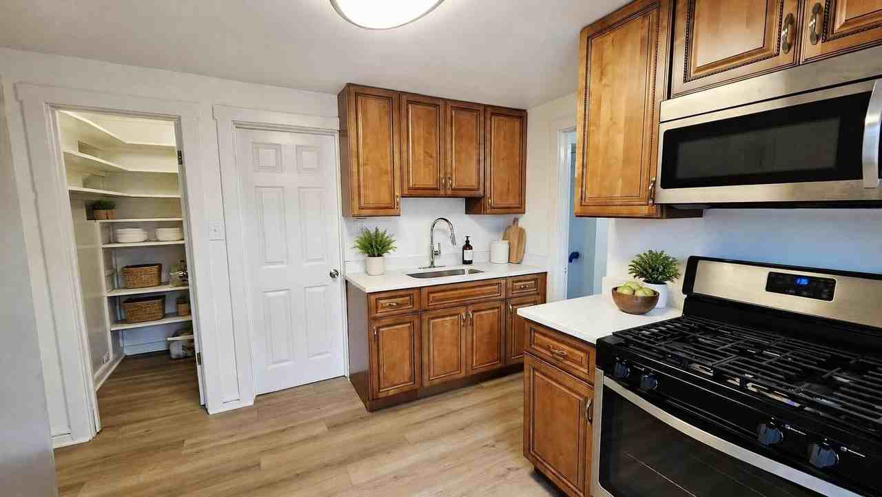 3244 N Osceola Ave - Photo 4 of 8