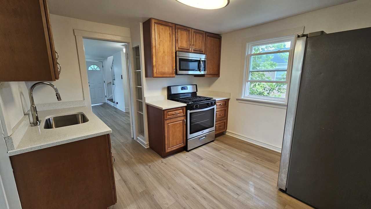 3244 N Osceola Ave - Photo 5 of 8