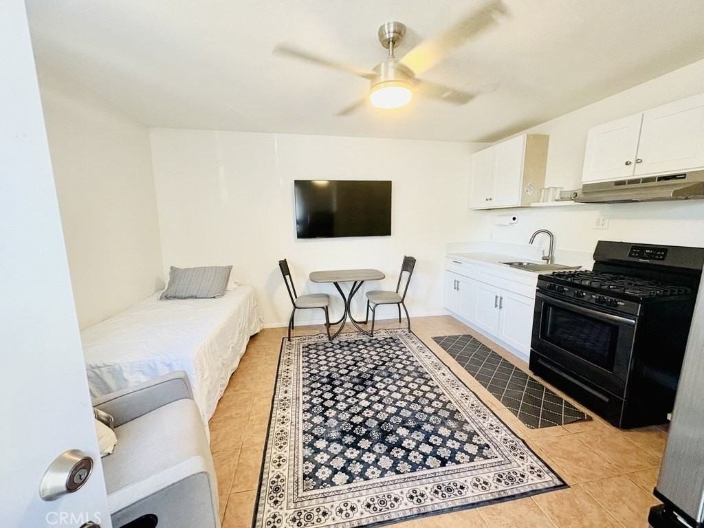 2265 W 236th Pl - Photo 3 of 6