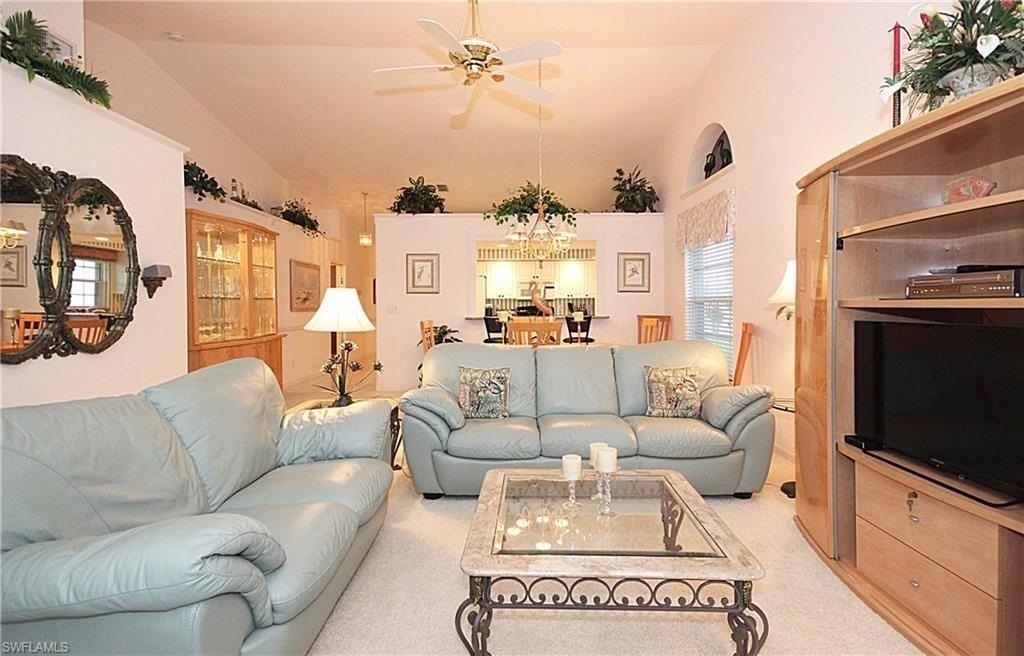322 Melrose Pl #31 - Photo 2 of 18