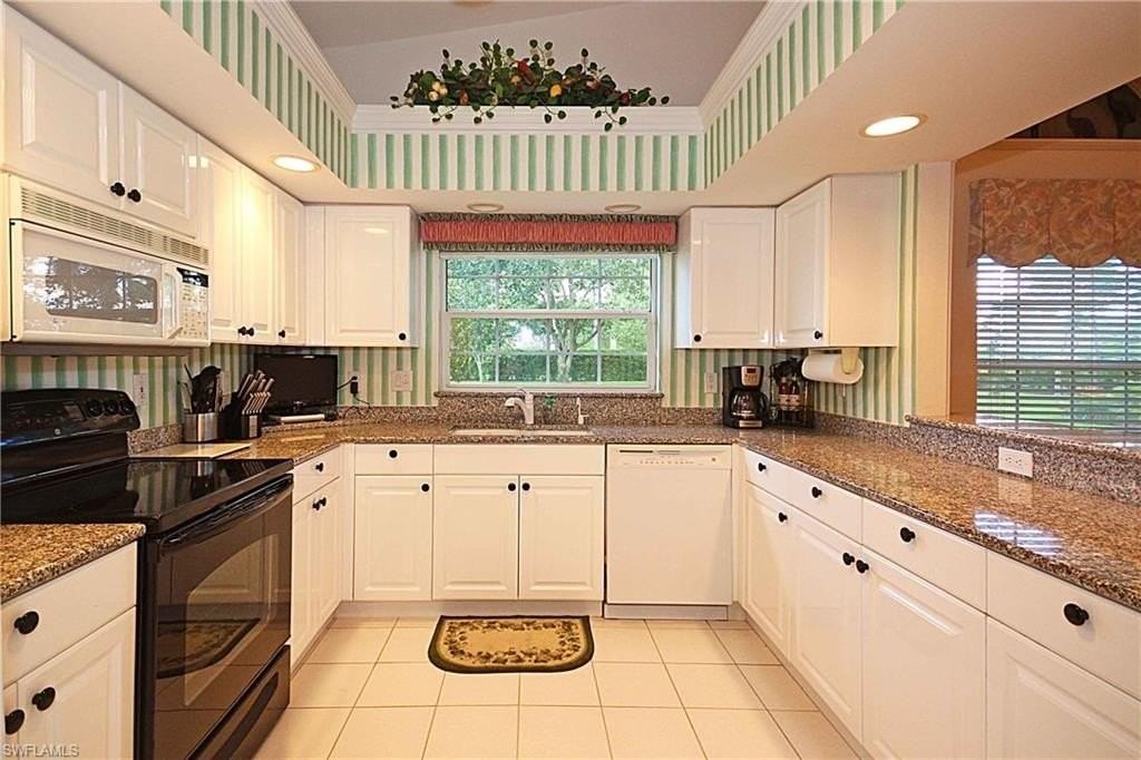 322 Melrose Pl #31 - Photo 3 of 18