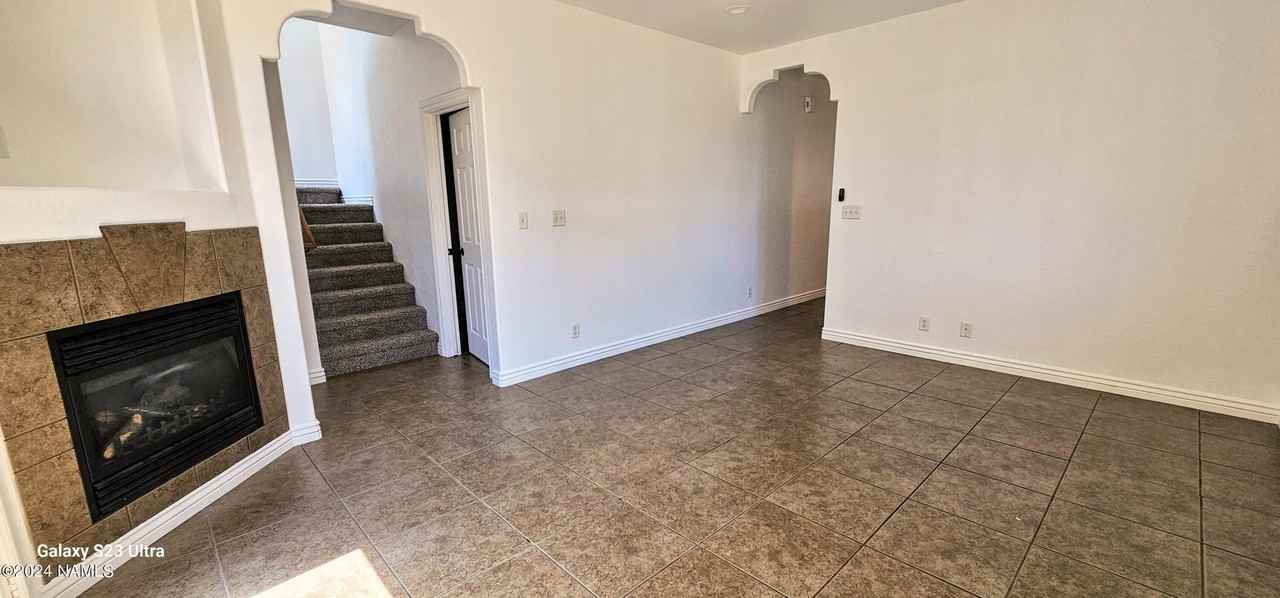 1471 E Payton Way - Photo 5 of 15