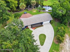 featured image of 2421 Dogwood Ln