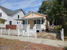 featured image of 816 Oak St