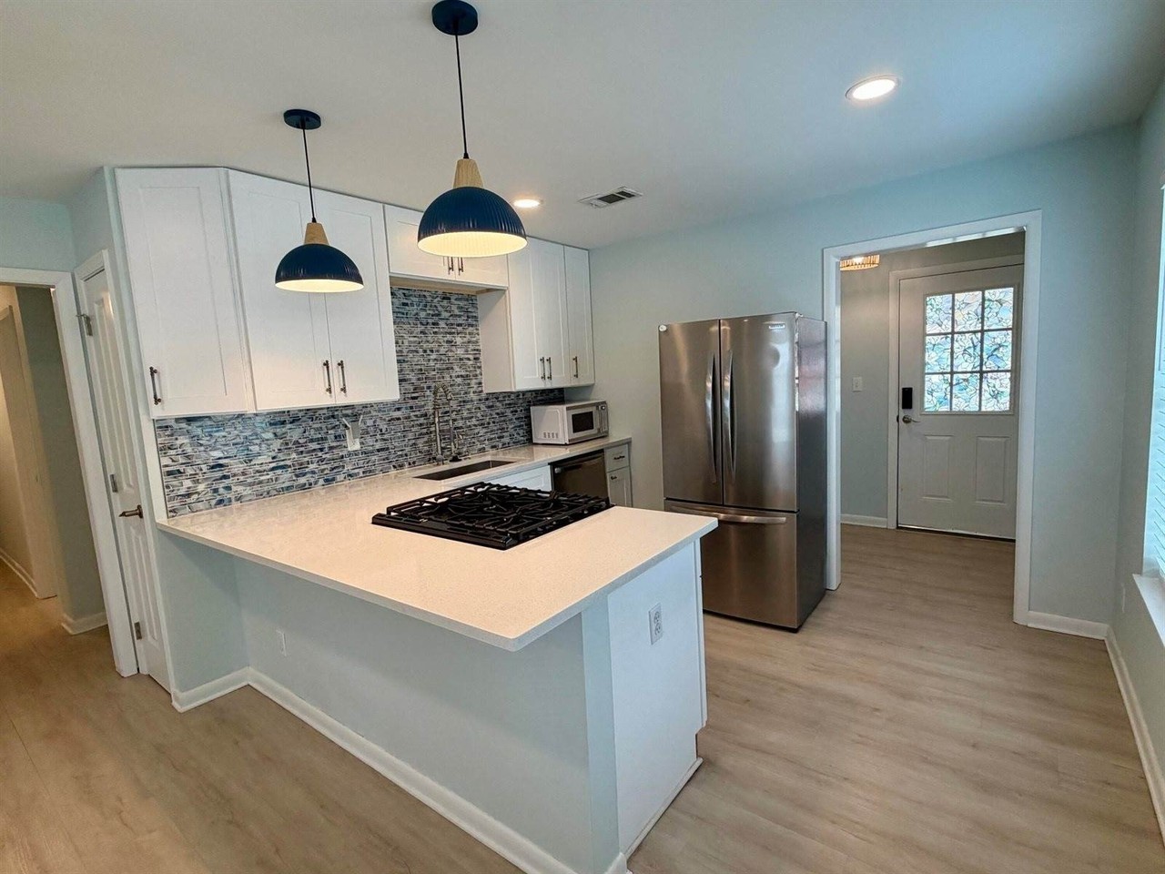 306 Florida St - Photo 5 of 18