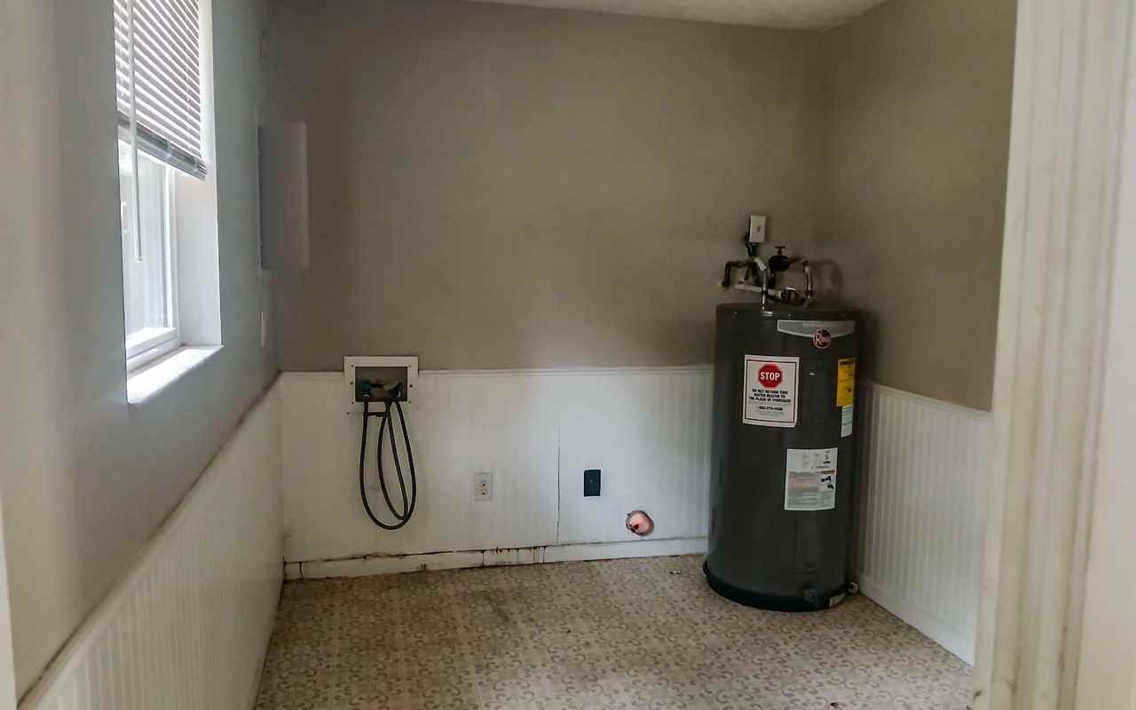 1234 Nw Labonte Ln - Photo 6 of 8