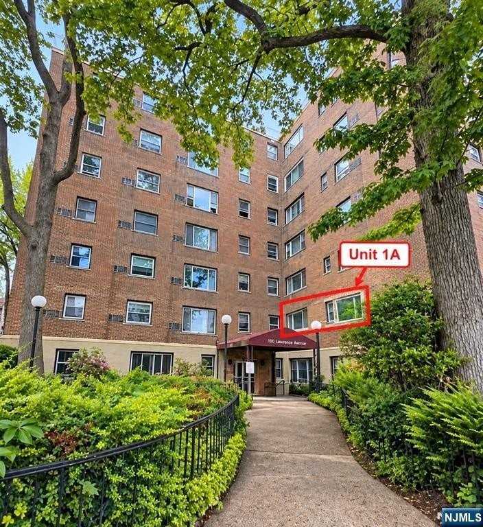 2345 Linwood Ave #1A