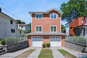 featured image of 39 Grove St #B