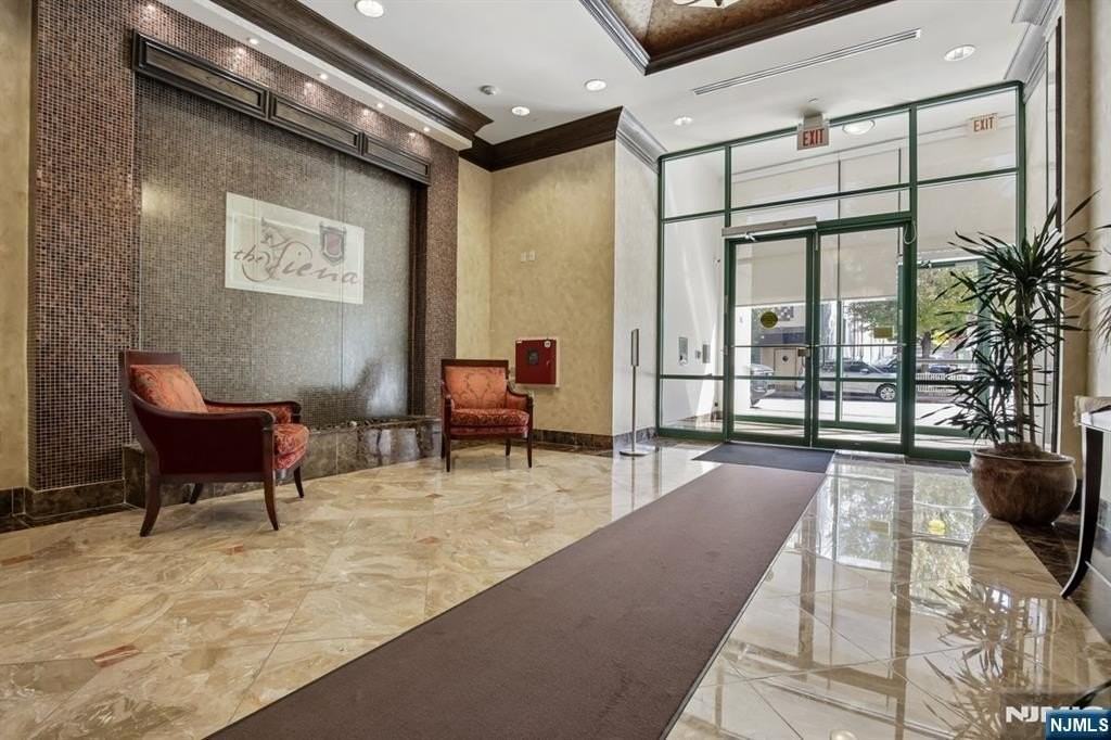 48 Park St #517 - Photo 3 of 49