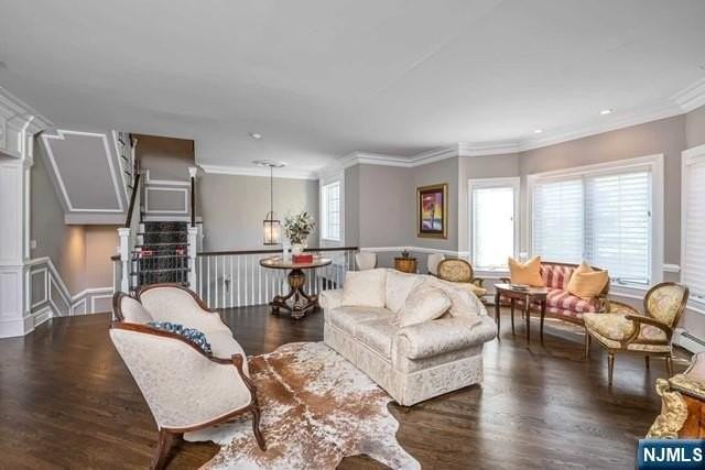 21 Sherbrooke Ct - Photo 4 of 18