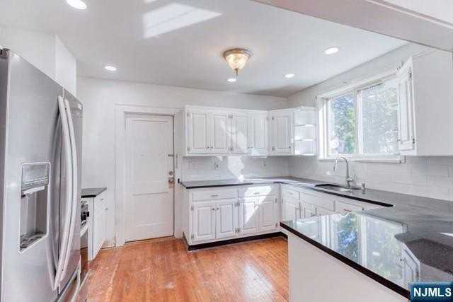 160 Manhattan Ter #1 - Photo 2 of 9