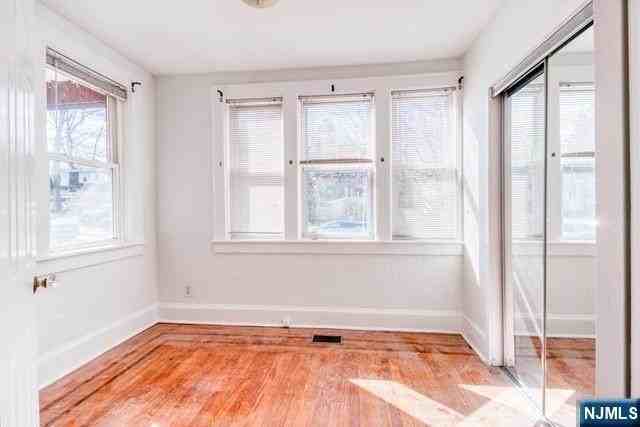 160 Manhattan Ter #1 - Photo 3 of 9