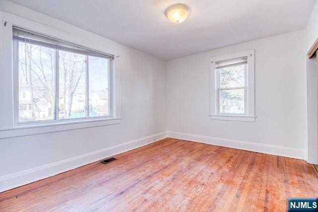 160 Manhattan Ter #1 - Photo 7 of 9