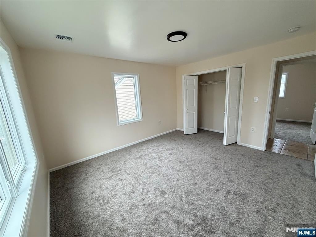 79 Wesley St - Photo 7 of 9