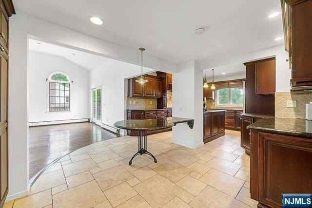 816 Pascack Rd - Photo 7 of 23