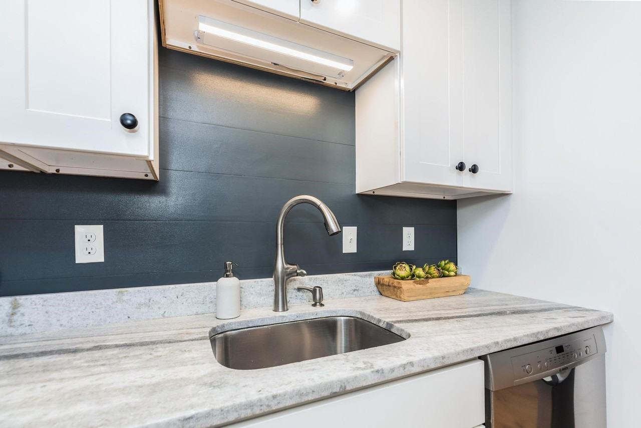 371 Washington Rd - Photo 5 of 14