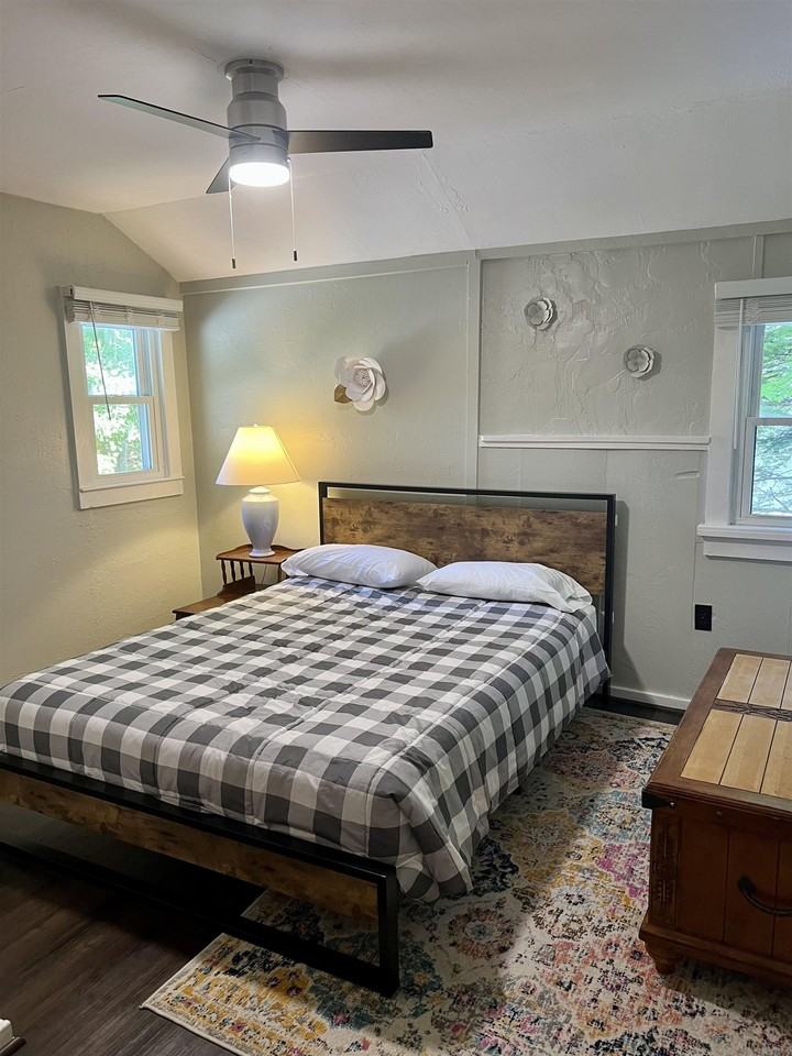 24 Northport Ter #1 - Photo 3 of 20