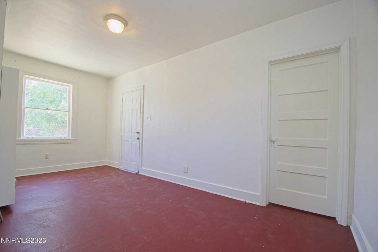 60 1/2 Boyd Pl - Photo 7 of 11