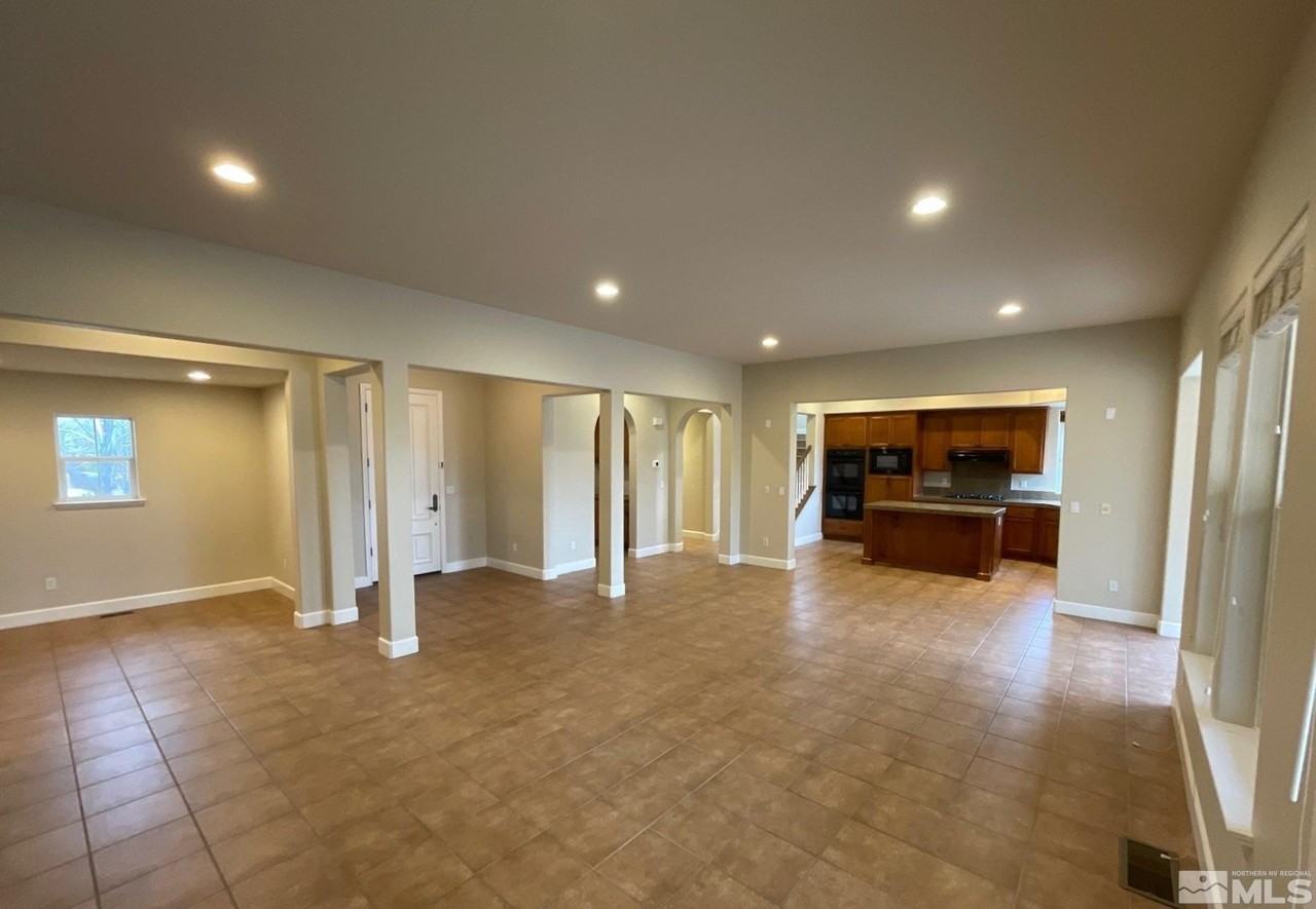 1850 Sun Shadow Ct - Photo 3 of 40