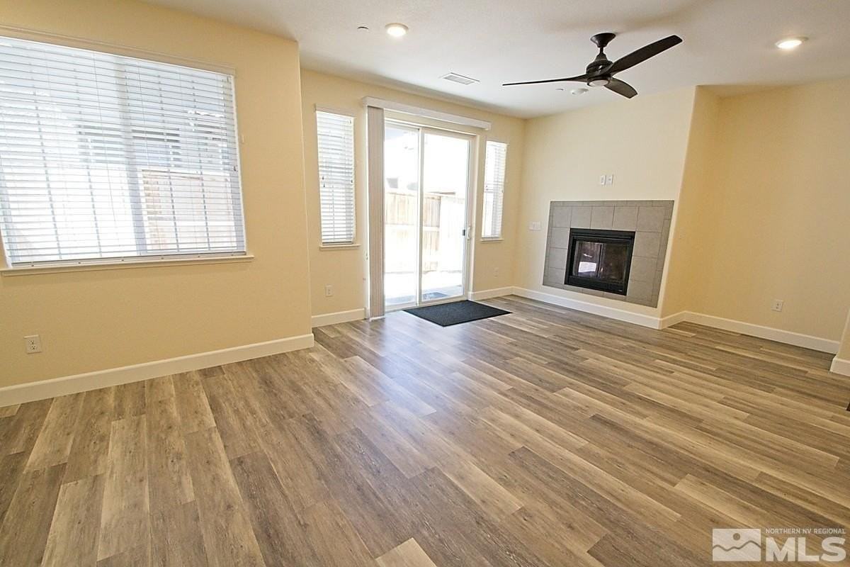 1845 Dark Horse Rd Unit B - Photo 2 of 11
