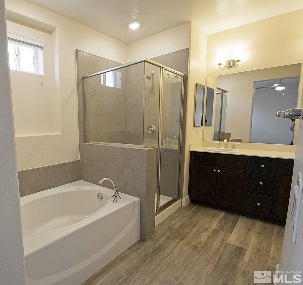 1845 Dark Horse Rd Unit B - Photo 7 of 11