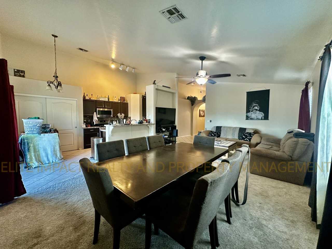 7510 N Thornwood Rd #1 - Photo 6 of 23