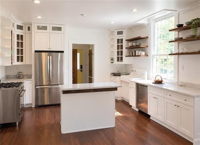 2528 College St - Photo 5 of 15